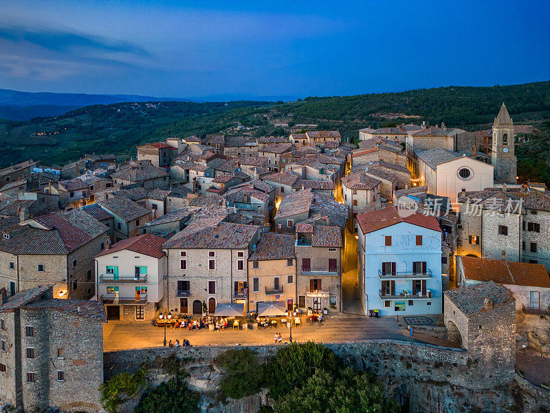 Civitella del Lago，位于翁布里亚的意大利中世纪小镇